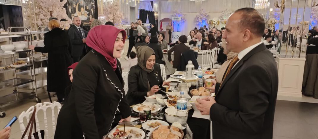 Hamburg’da Ramazan Coşkusu: AK Parti Milletvekili Tuğba Işık Ercan, UID İftarı’nda Vatandaşlarla Buluştu