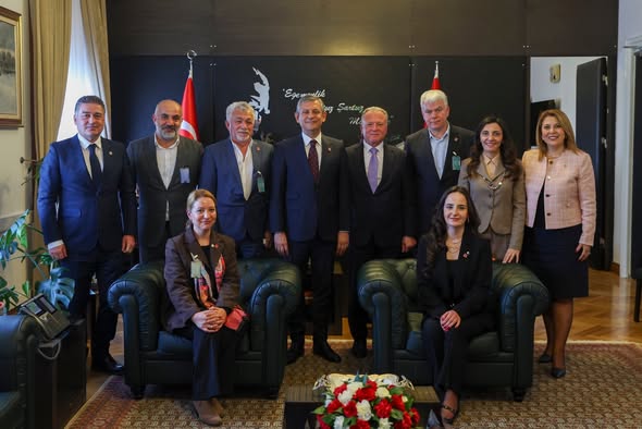 Genel Başkan Özgür Özel, CHP Hamburg Birliği Heyeti ile Görüştü