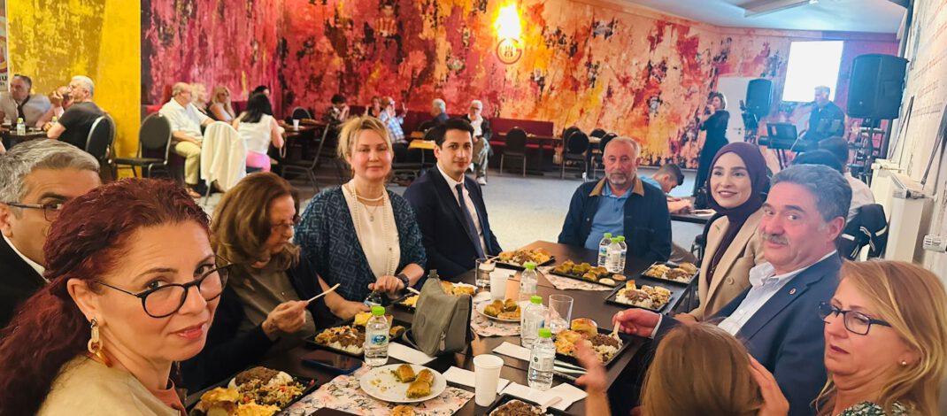 Hamburg’da Dört Dernekten Örnek Bayramlaşma