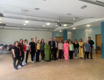 ÇEVRE TEMALI “DÖRT ÇEYREK” OYUNU HAMBURG TÜRK MEDYASI İLE BULUŞTU