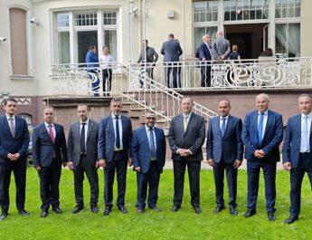 T.C. Berlin Büyükelçisi Gökhan Turan, Hamburg’da STK Temsilcileri ve İş İnsanlarıyla Buluştu